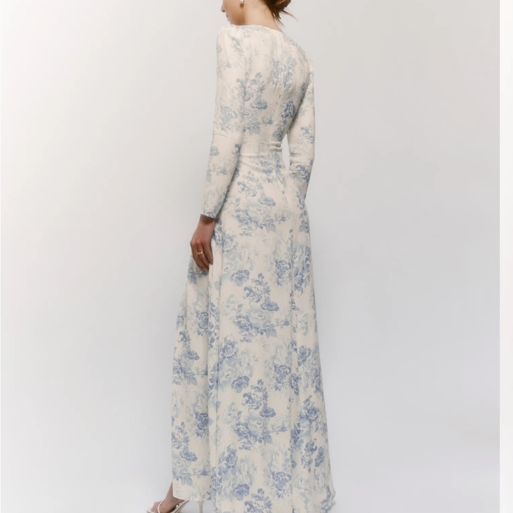 Reformation Gatsby Dress( White and Blue floral print) - Picture 3 of 7